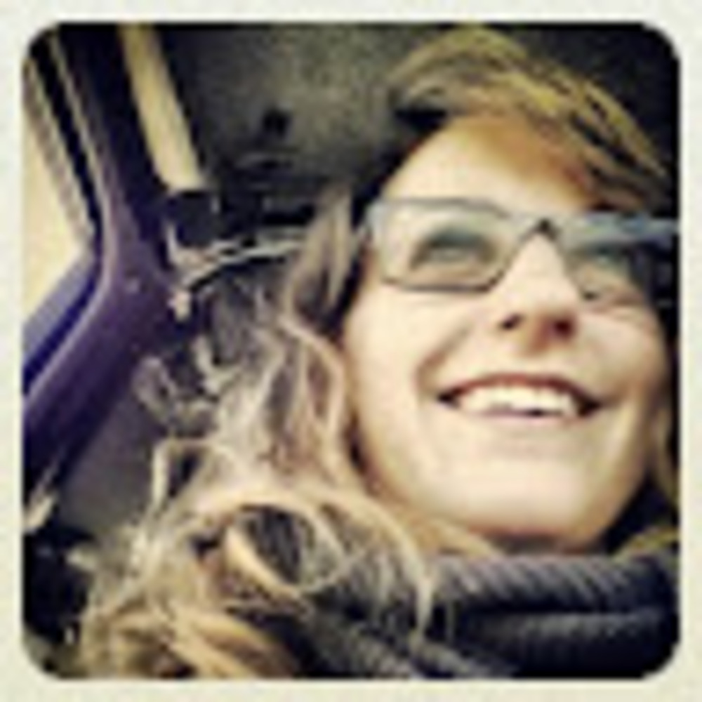 Meet your Posher, Carlye